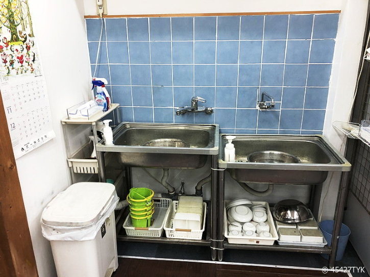 ���θ���¿�Ԥˤ��볨�趵������η�ʪ�Ǥ�